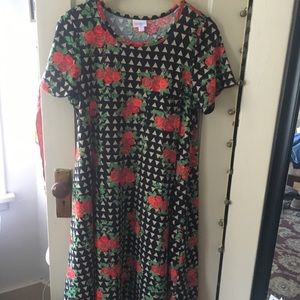 LuLaRoe Carly Medium Spring Flowers EUC